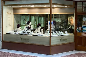 Chique Jewellers image