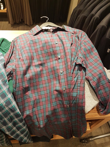 Shopping Mall «Riverpoint Center», reviews and photos, 1730 W Fullerton Ave, Chicago, IL 60614, USA