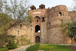 Talaqi Darwaza, Delhi image