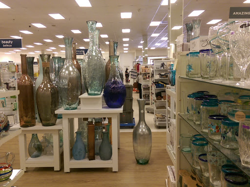 Department Store «Marshalls & HomeGoods», reviews and photos, 20515 Biscayne Blvd, Aventura, FL 33180, USA