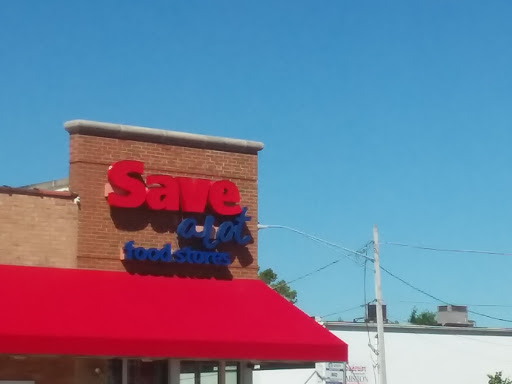 Grocery Store «Save-A-Lot», reviews and photos, 210 N Lake St, Aurora, IL 60506, USA