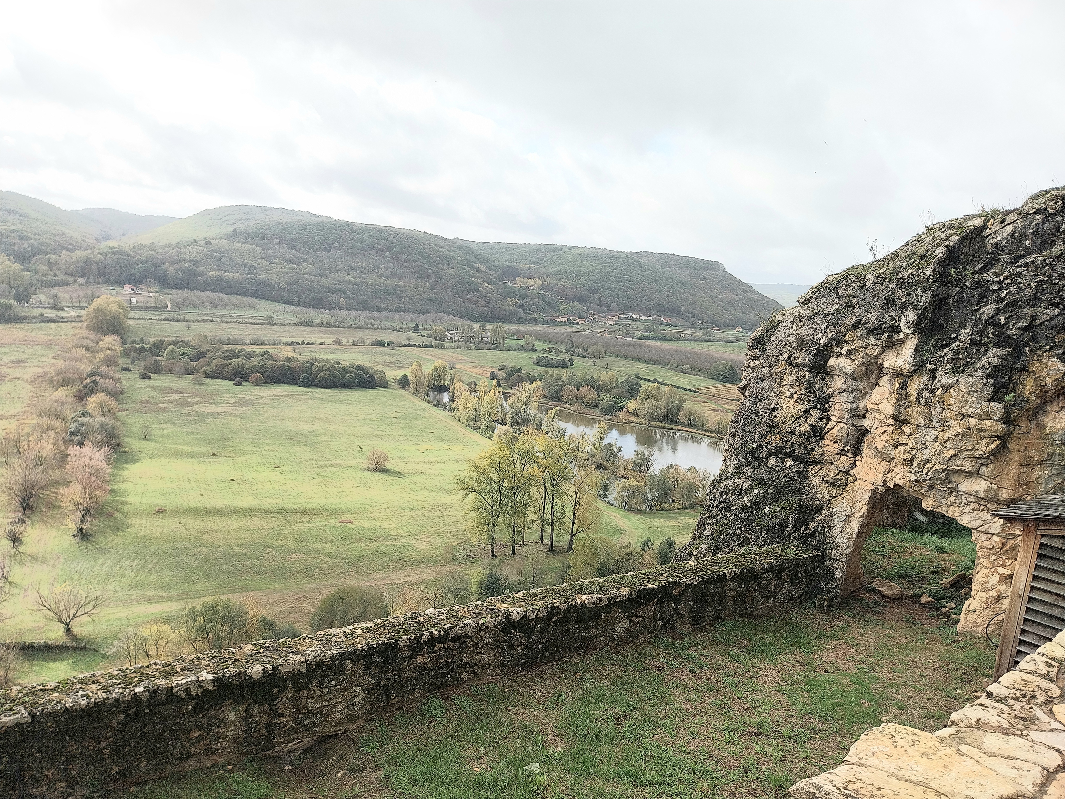 Photo n° 3 de l'avis de Hakim. fait le 31/10/2023 à 14:25
