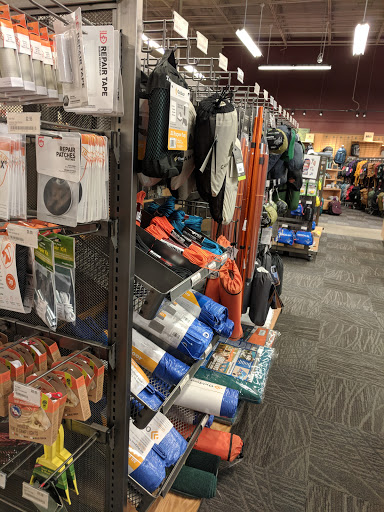 Camping Store «REI», reviews and photos, 1165 Perimeter Center W #200, Atlanta, GA 30338, USA