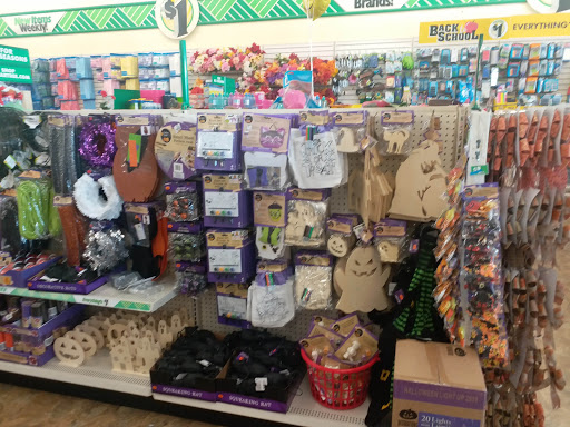 Dollar Store «Dollar Tree», reviews and photos, 170 Strickland Dr, Orange, TX 77630, USA