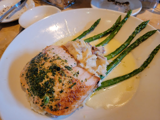 Restaurant «The Cheesecake Factory», reviews and photos, 1350 Stoneridge Mall Rd, Pleasanton, CA 94588, USA