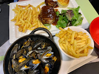 Moules-frites du Restaurant Les Terrasses de La Baie à Le Mont-Saint-Michel - n°3
