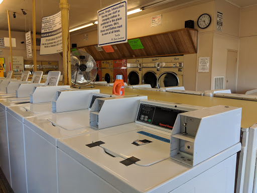 Laundromat «Mt Shasta Laundry & Car Wash», reviews and photos, 302 S Mt Shasta Blvd, Mt Shasta, CA 96067, USA