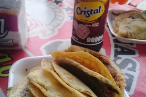 Tacos el Chilango image