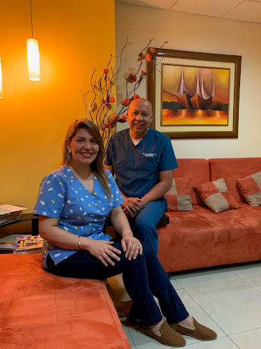 Consultorio Odontológico Dr. Sikuy Fun-Sang - Guayaquil