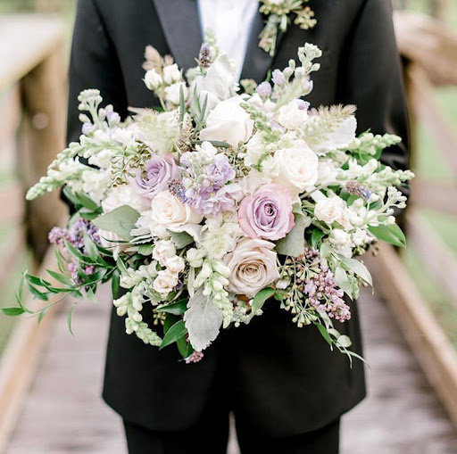 Florist «Bates Flowers by DZyne», reviews and photos, 813 4th Ave, Grinnell, IA 50112, USA