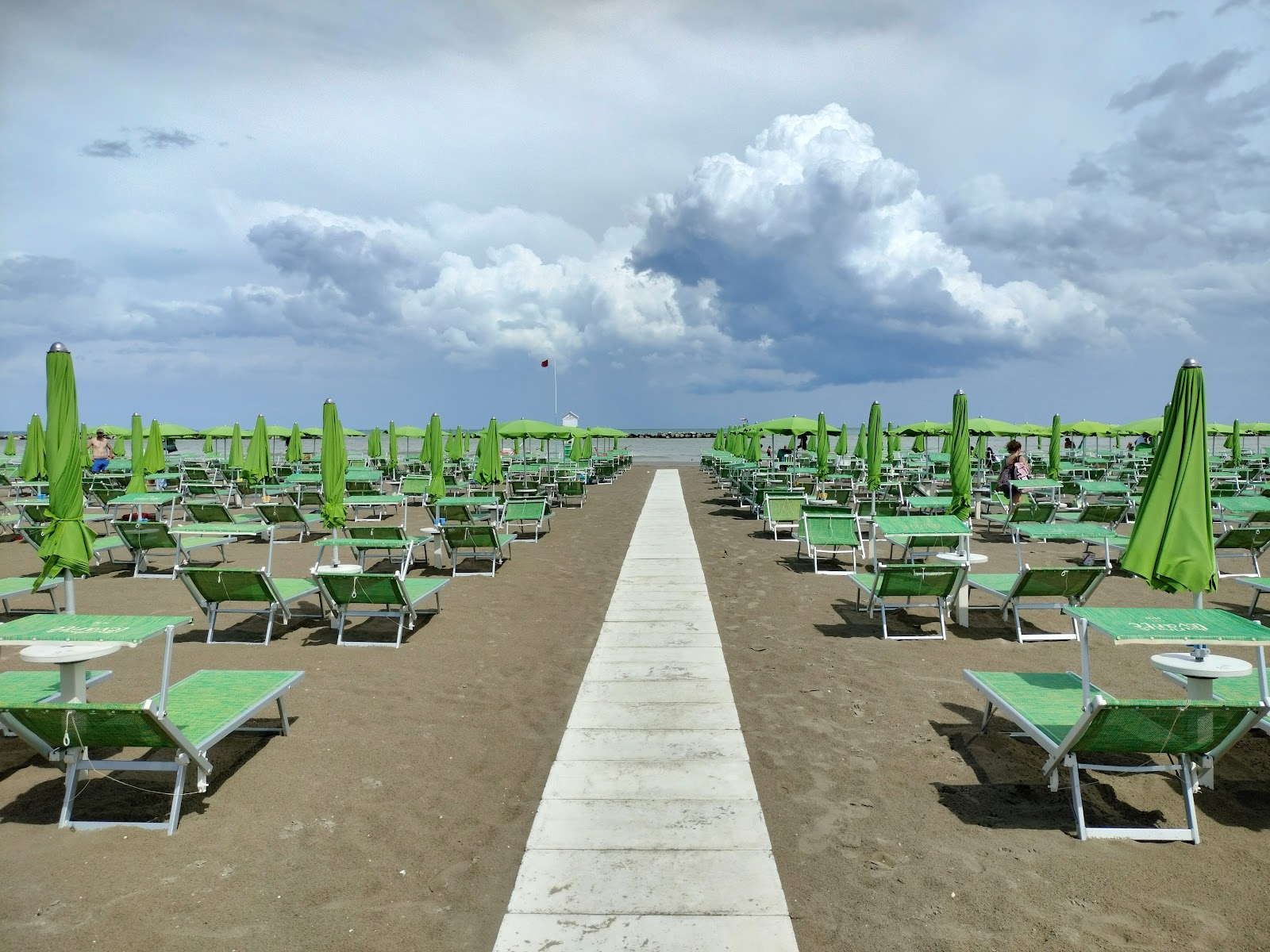 Valokuva Spiaggia Libera Igea Marinaista. - suosittu paikka rentoutumisen tuntijoille
