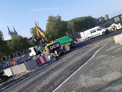 SARL GENDRON Michel Travaux Publics,Transports & Résine Moquette De Pierre 49 à Loire-Authion