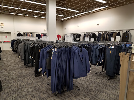 Clothing Store «Burlington Coat Factory», reviews and photos, 30 W Rand Rd, Arlington Heights, IL 60004, USA