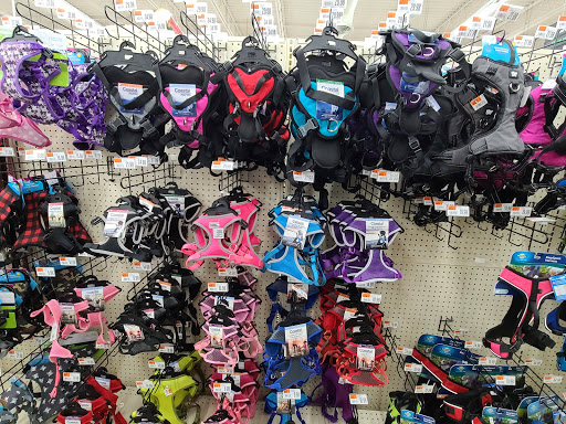 Pet Supply Store «Pet Supplies Plus», reviews and photos, 6845 Highland Rd, White Lake, MI 48383, USA