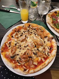 Plats et boissons du Restaurant italien Pizza Rustica à Caen - n°1