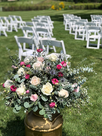 Simply Glamorous Designs at Oregon Floral