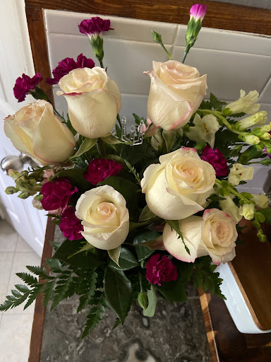 Florist «Buds & Blooms Florist», reviews and photos, 826 Belt Line Rd, Garland, TX 75040, USA