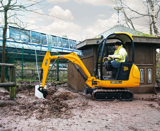 Reviews of A&J TOPSOIL SUPPLIERS & MAN & DIGGER HIRE in Colchester - Landscaper