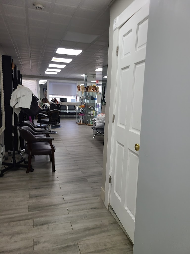 Epy Style's II Salon 10923