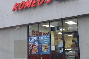 Romeo's pizza image