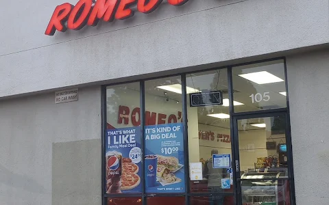 Romeo's pizza image