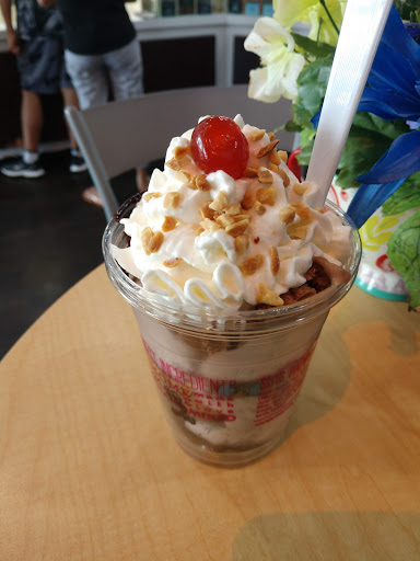 Ice Cream Shop «Marble Slab Creamery», reviews and photos, 4915 S Broadway Ave, Tyler, TX 75703, USA