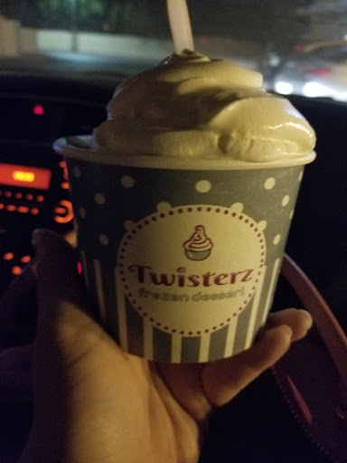 Frozen Yogurt Shop «Twisterz Frozen Dessert», reviews and photos, 1229 E McKellips Rd #108, Mesa, AZ 85203, USA