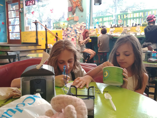 Frozen Yogurt Shop «TartBerry», reviews and photos, 915 SW 9th Ave, Portland, OR 97205, USA