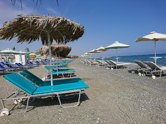 Yanathes beach