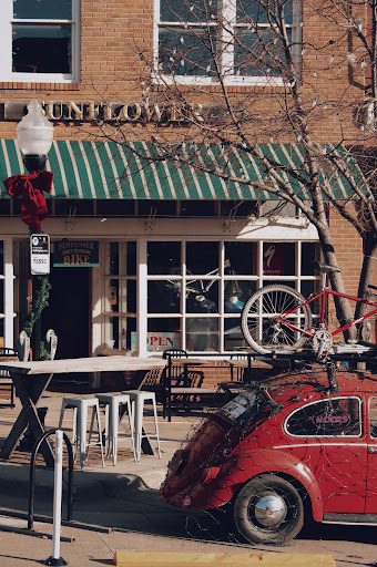 Bicycle Store «Sunflower Outdoor & Bike Shop», reviews and photos, 804 Massachusetts St, Lawrence, KS 66044, USA