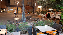Atmosphère du Restaurant français L'Esquinade à Marseille - n°10