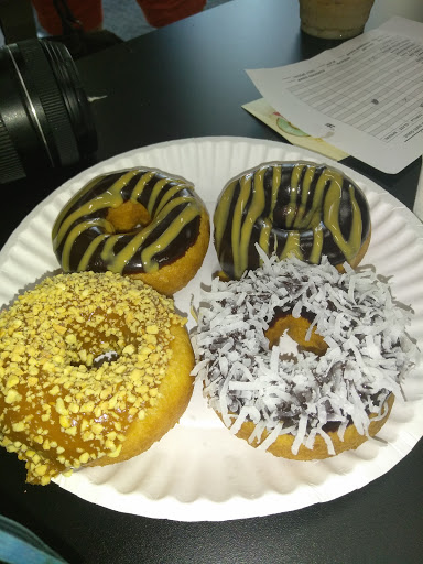 Donut Shop «The Donut Experiment Clearwater Beach», reviews and photos, 674 S Gulfview Blvd, Clearwater Beach, FL 33767, USA