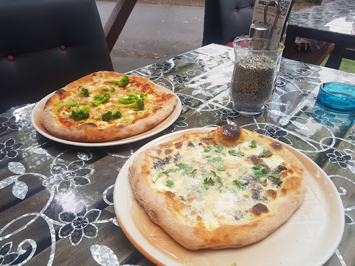 Ristorante Pizzeria L' angolino wir liefern auch. (Italienische, Glutenfrei und Vegane Pizza). 100% Halal.