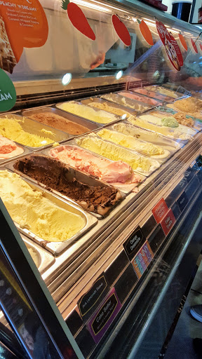 Ice Cream Shop «Cold Stone Creamery», reviews and photos, 5435 Pearl Dr #5, Evansville, IN 47712, USA