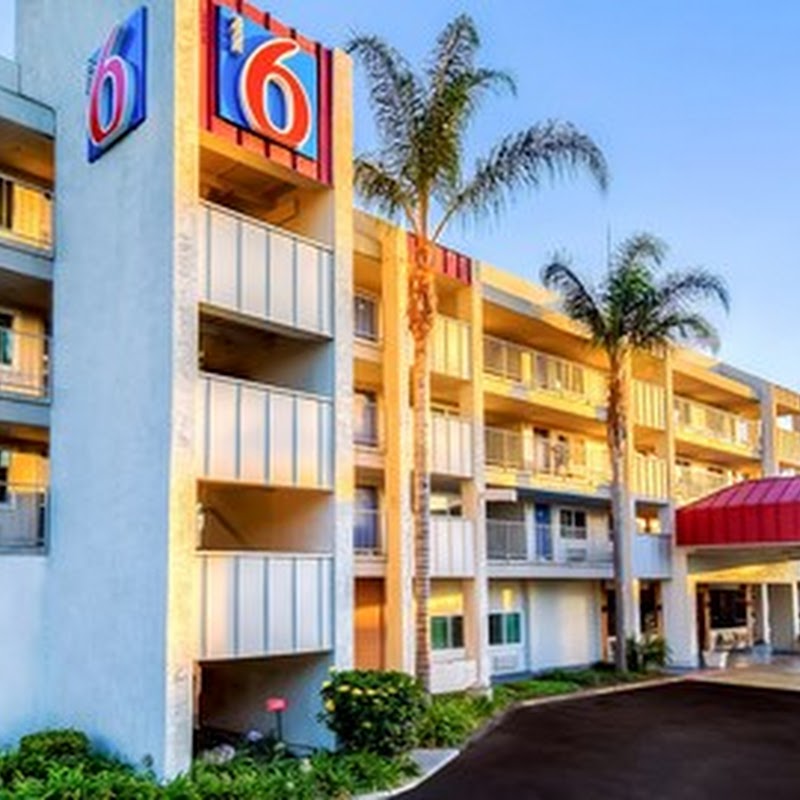 Motel 6 Anaheim, CA - Maingate