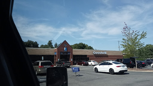 Thrift Store «Goodwill - University Pointe», reviews and photos, 5808 University Pointe Blvd, Charlotte, NC 28262, USA