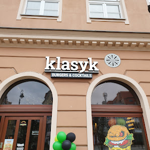 Klasyk - Burgers & Cocktails Rynek 10, 86-302 Grudziądz, Polska