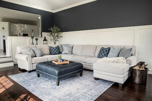 Furniture Store «Gigglin Pig», reviews and photos, 3403 Caledonia Avon Rd, Caledonia, NY 14423, USA