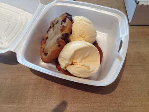 Cookie Shop «Insomnia Cookies», reviews and photos, 6301 Delmar Blvd, University City, MO 63130, USA
