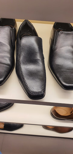 Stores to buy men's slippers Derby