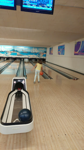 Bowling Alley «Lakeshore Lanes», reviews and photos, 31025 Jefferson Ave, St Clair Shores, MI 48082, USA