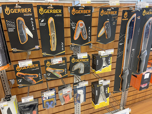 Marine Supply Store «West Marine», reviews and photos, 4141 S 76th St, Greenfield, WI 53220, USA