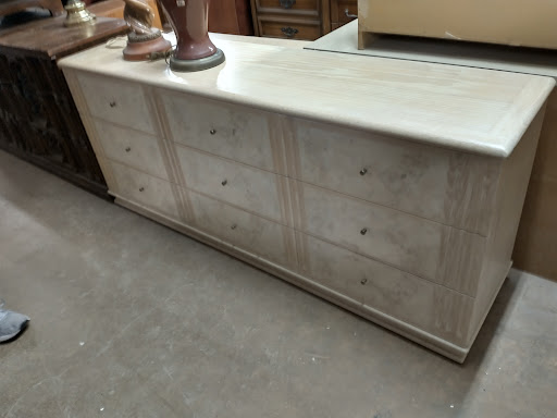 Used Furniture Store «C&D Second Chance», reviews and photos, 201 N Poplar Ave, Sanford, FL 32771, USA