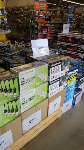 Tool Store «Harbor Freight Tools», reviews and photos, 410 W 49th St #104, Hialeah, FL 33012, USA