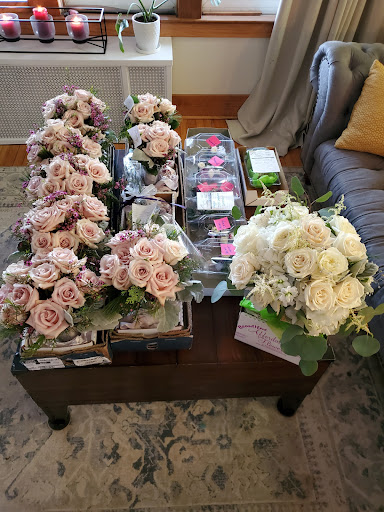 Florist «Affordable Flowers», reviews and photos, 33289 Woodward Ave, Birmingham, MI 48009, USA