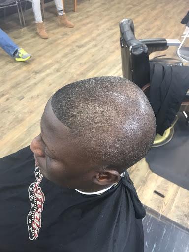 Barber Shop «Chop It Up Barbershop», reviews and photos, 16874 Southcenter Pkwy, Tukwila, WA 98188, USA