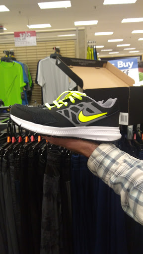 Home Goods Store «Shopko La Crosse North», reviews and photos, 2400 Rose St, La Crosse, WI 54603, USA