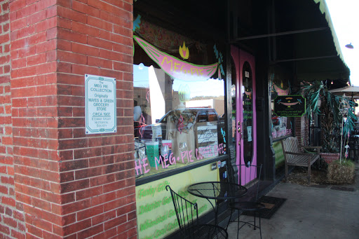 Coffee Shop «Meg Pie Cartersville», reviews and photos, 10 E Church St, Cartersville, GA 30120, USA