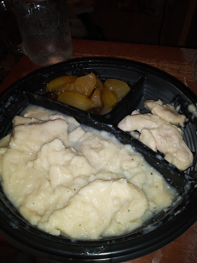 American Restaurant «Cracker Barrel Old Country Store», reviews and photos, 2421 Old Country Inn Dr, Caseyville, IL 62232, USA