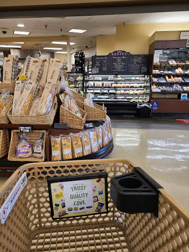 Grocery Store «Safeway», reviews and photos, 1767 E Prince Rd, Tucson, AZ 85719, USA